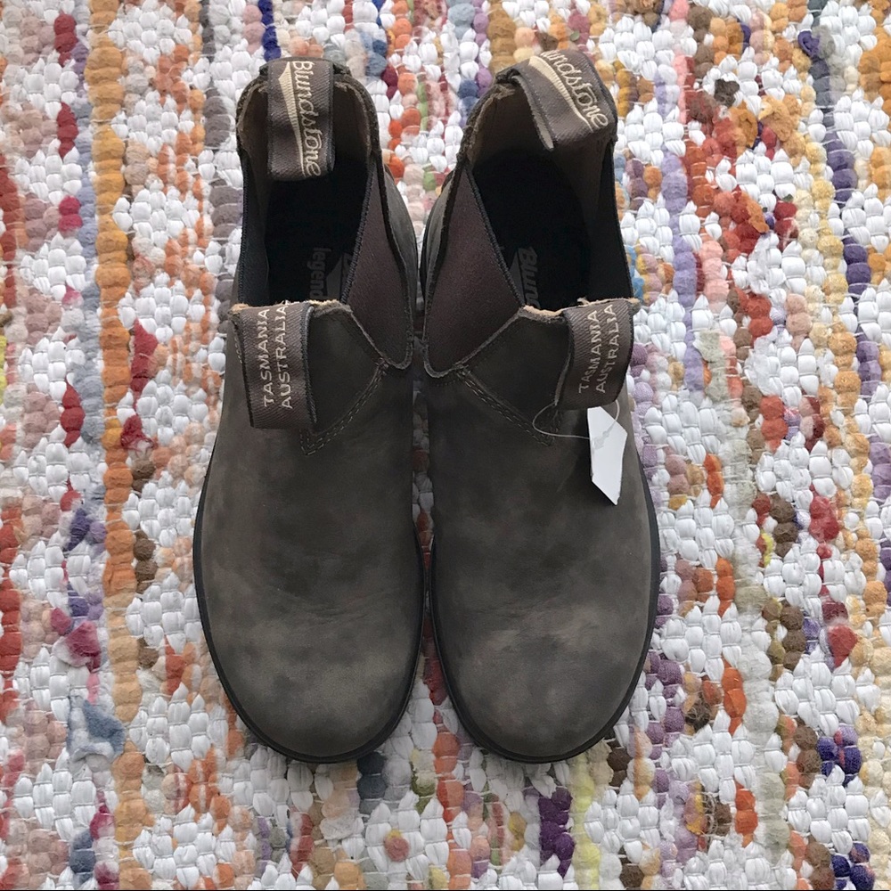 Blundstone UK/AU 3, US 6 *ON HOLD*